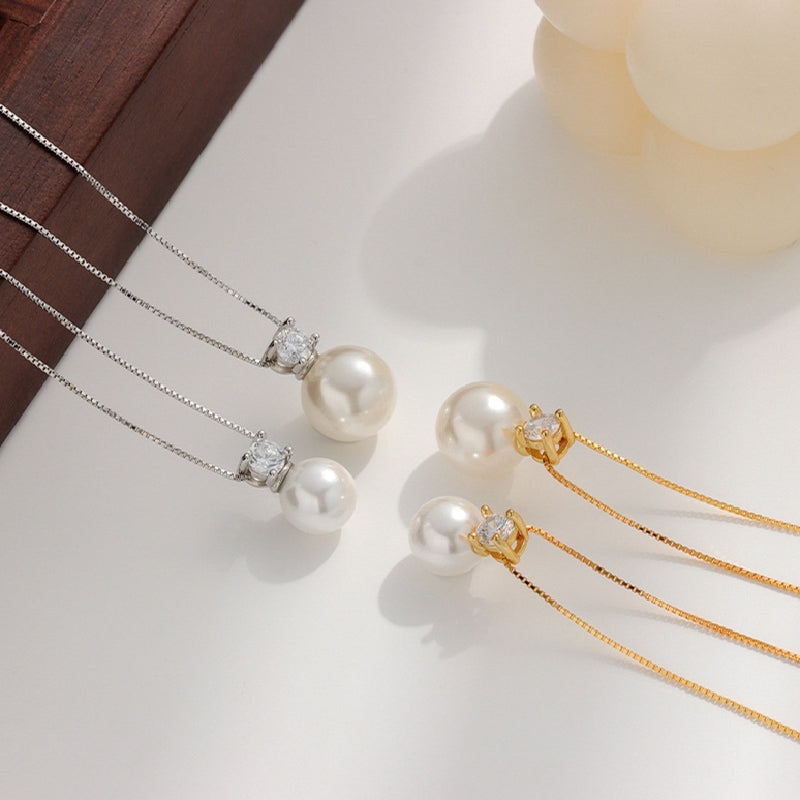 Diamond & Pearl Necklace