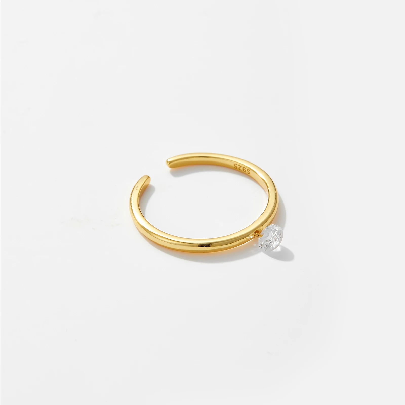 Circle Diamond Ring - Regal Collective