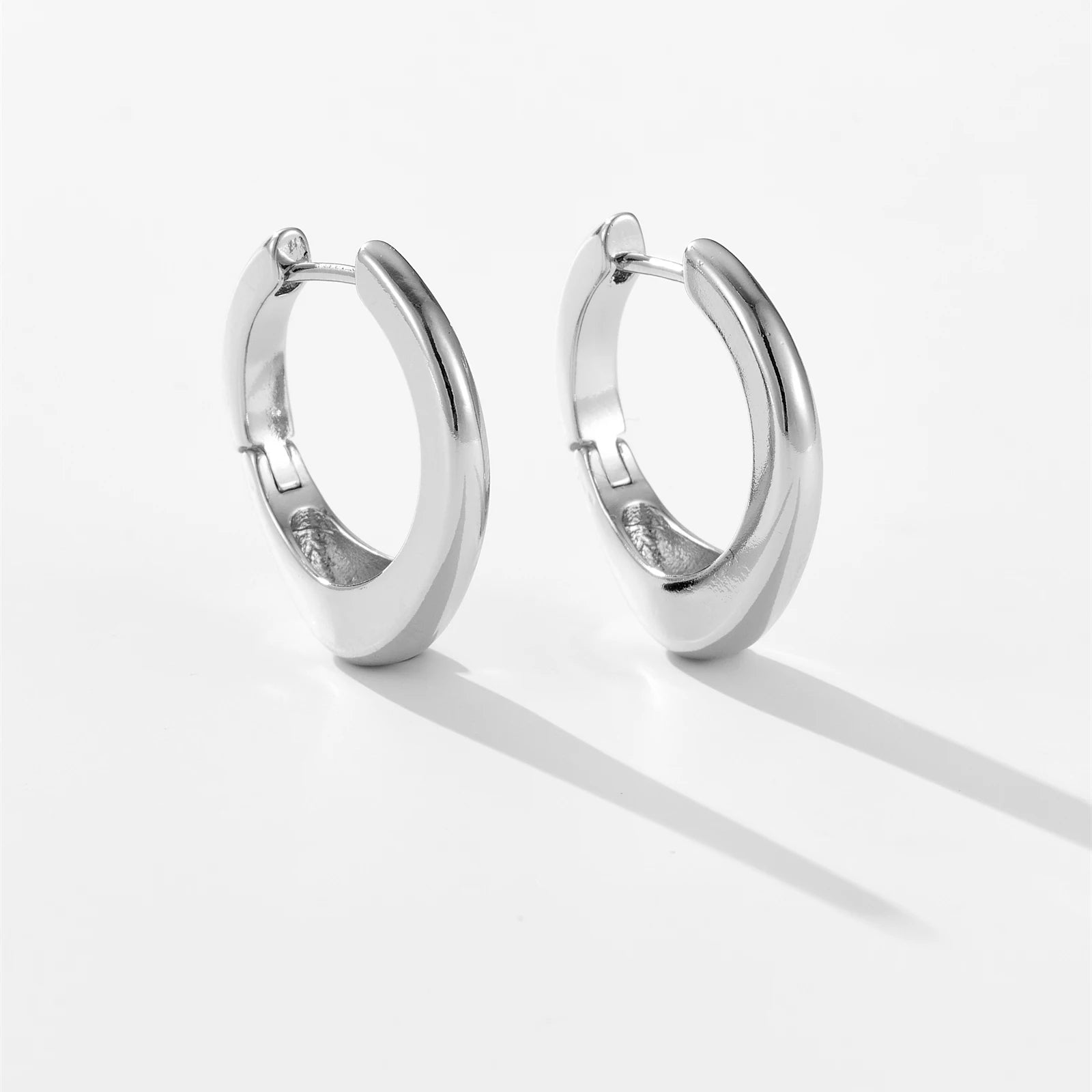 Wave Hoop Earrings - Regal Collective