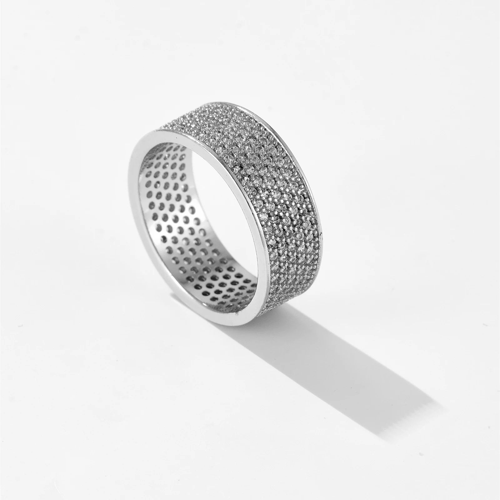 Circle Diamond Ring - Regal Collective