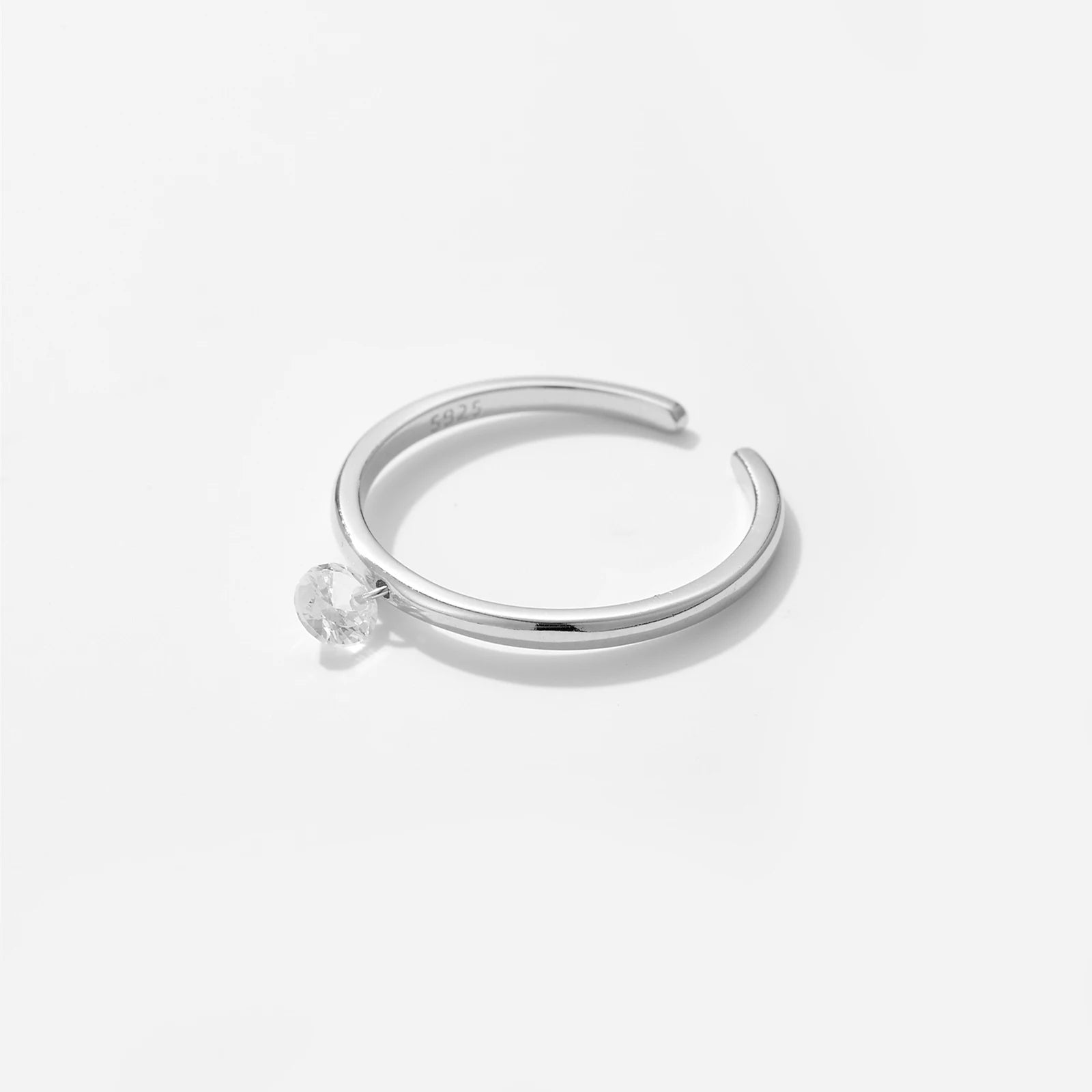 Circle Diamond Ring - Regal Collective