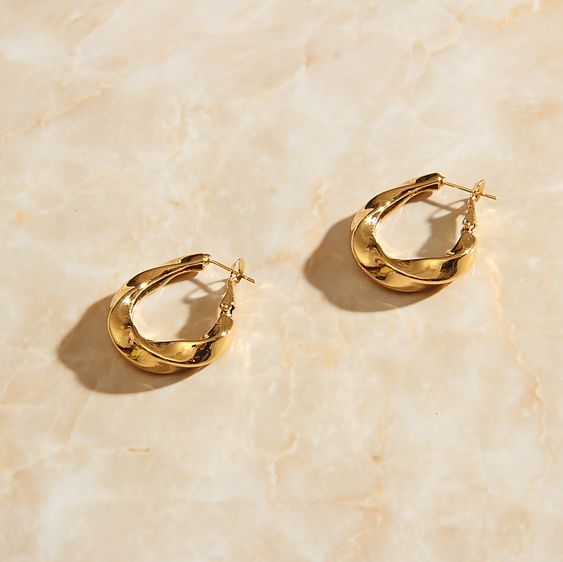 Water Drop Earrings - Regal Collective